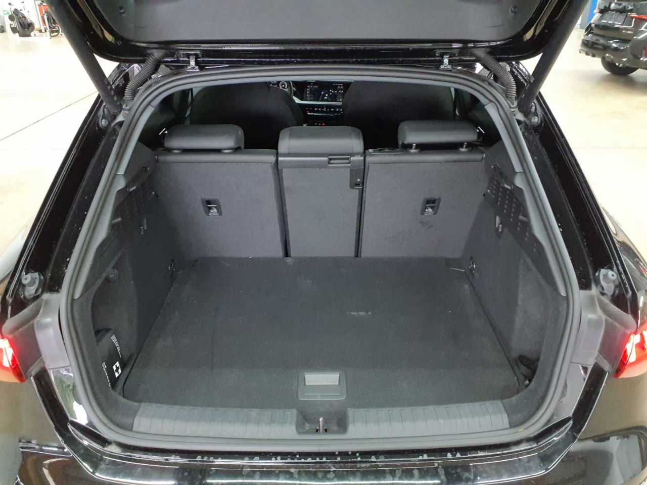 Audi A3 40 TDI Sportback quattro S tronic advanced 8