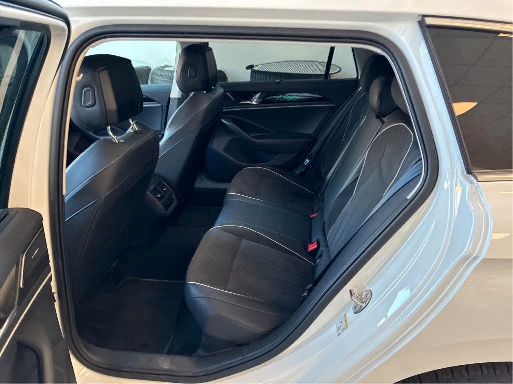 Volkswagen Passat Variant 2.0 2024 6