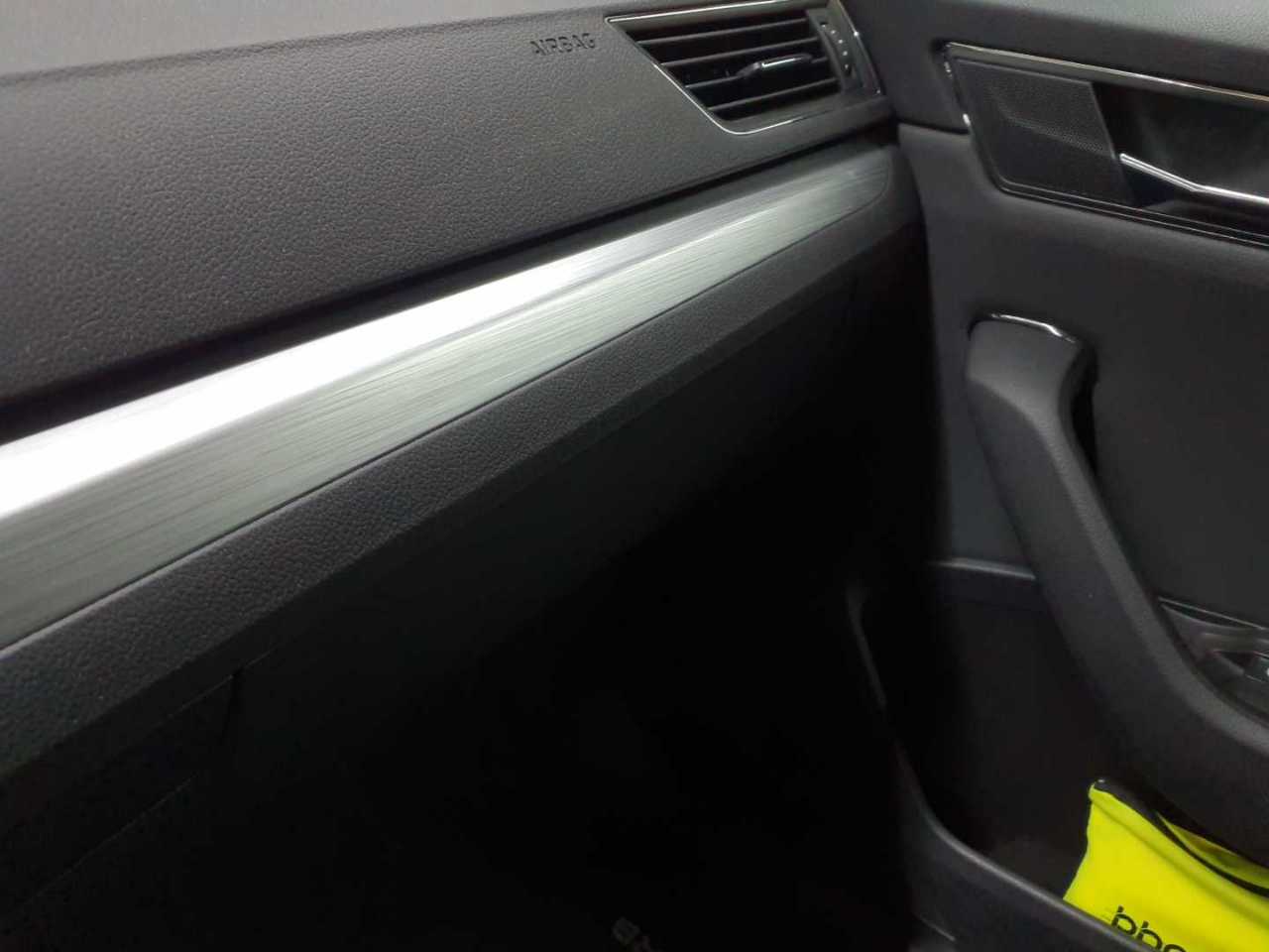 Skoda Superb Combi 2.0 TDI 4x4 DSG Ambition 18