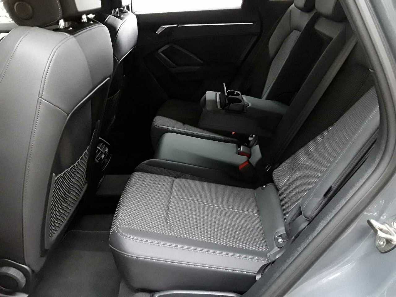 Audi Q3 40 TFSI quattro S tronic advanced 7