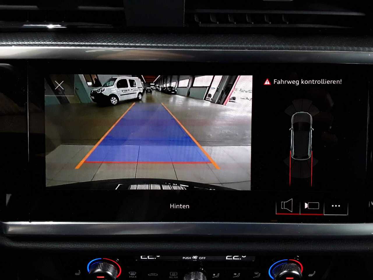 Audi Q3 40 TFSI quattro S tronic advanced 14