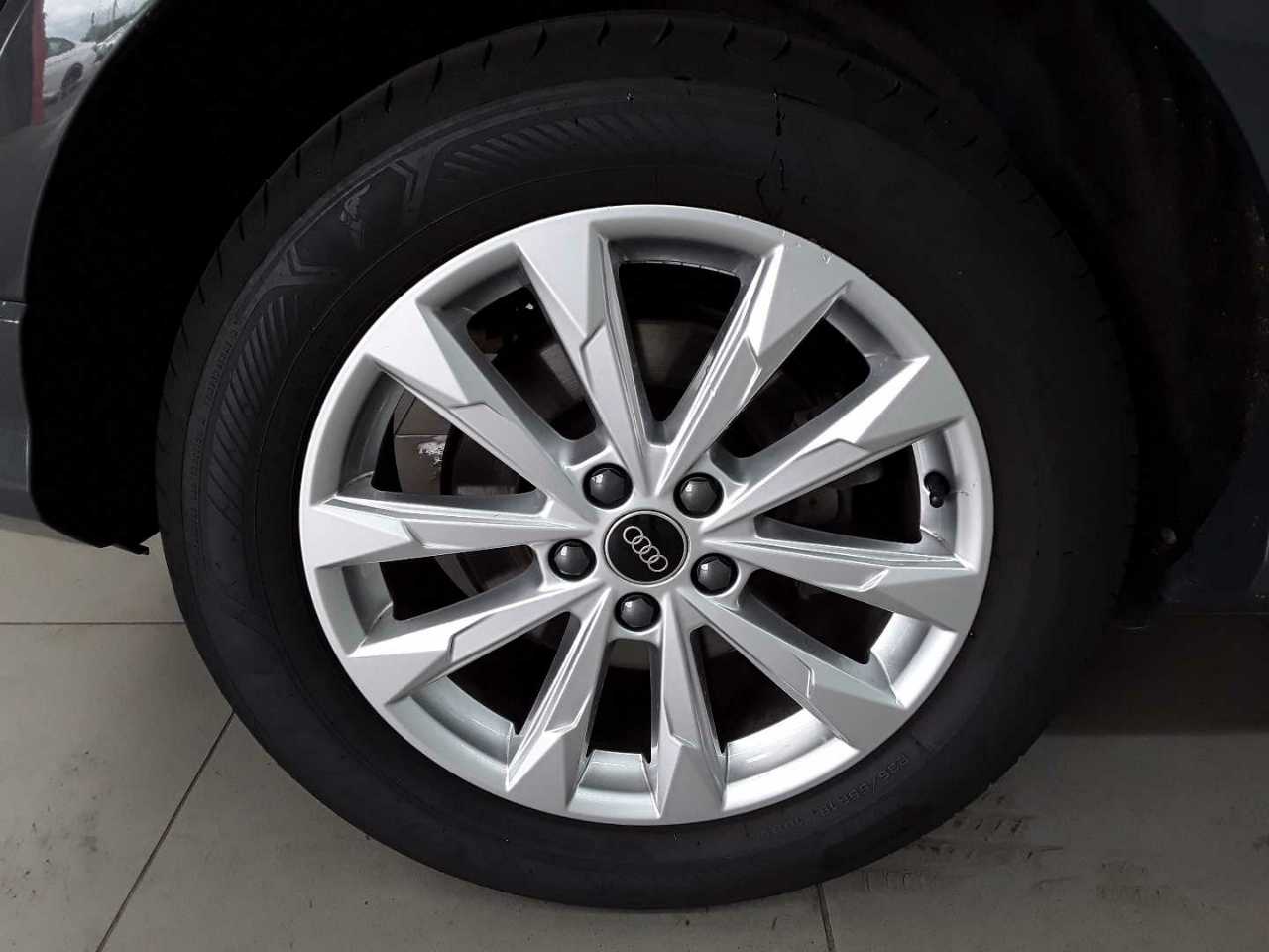 Audi Q3 40 TFSI quattro S tronic advanced 16