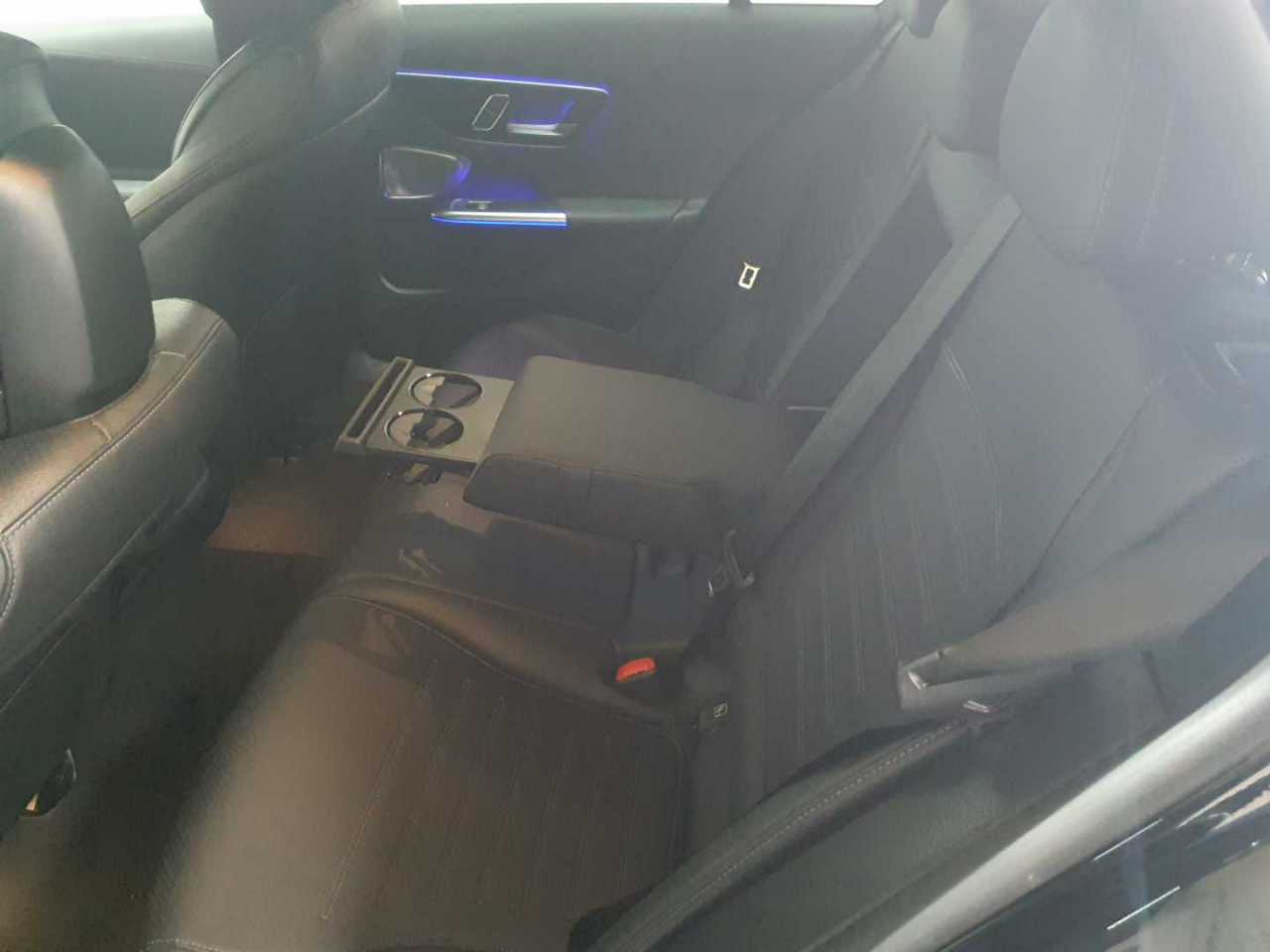 Mercedes-Benz C 220 d T 9G-TRONIC AMG Line 7