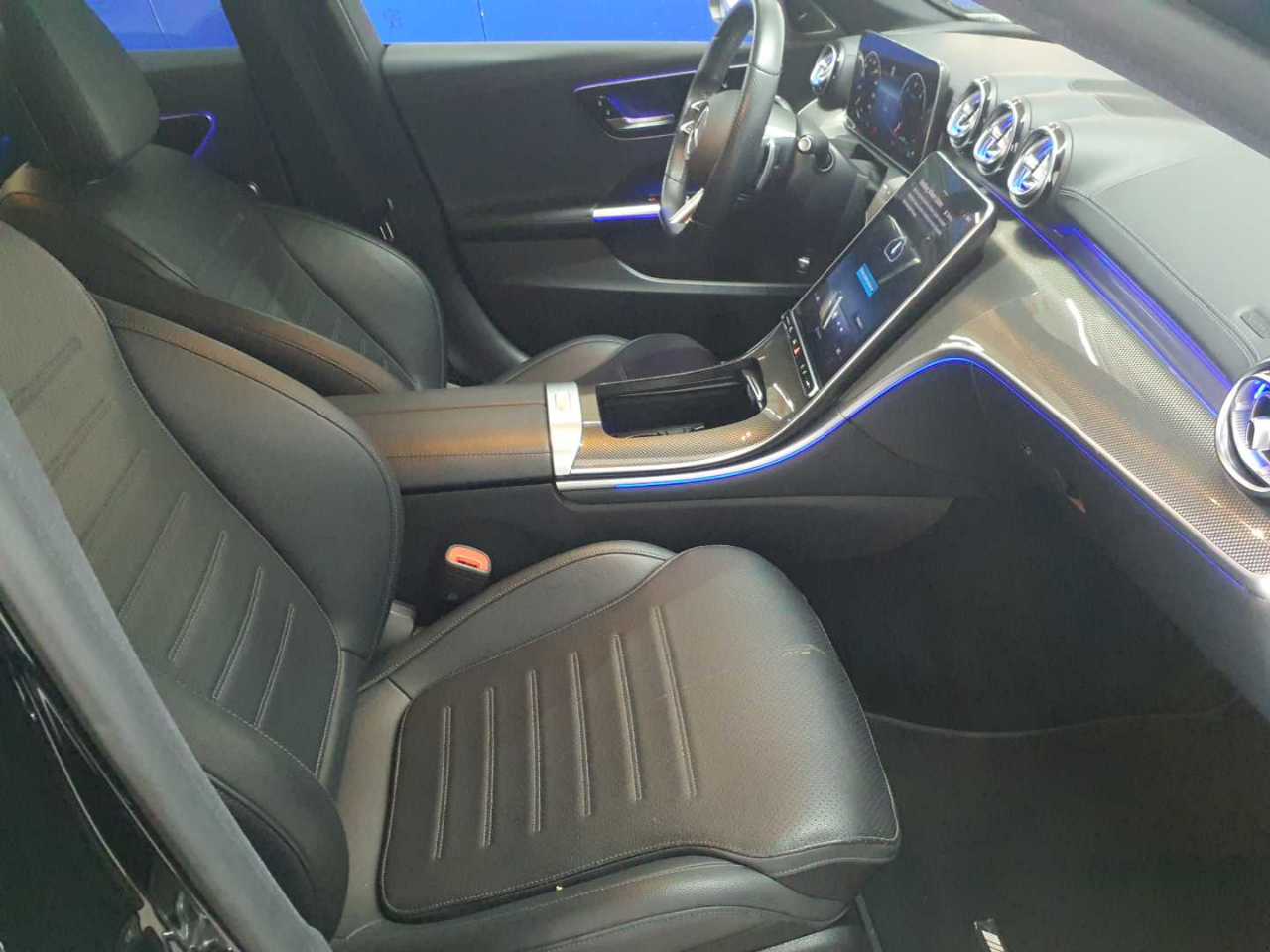 Mercedes-Benz C 220 d T 9G-TRONIC AMG Line 12
