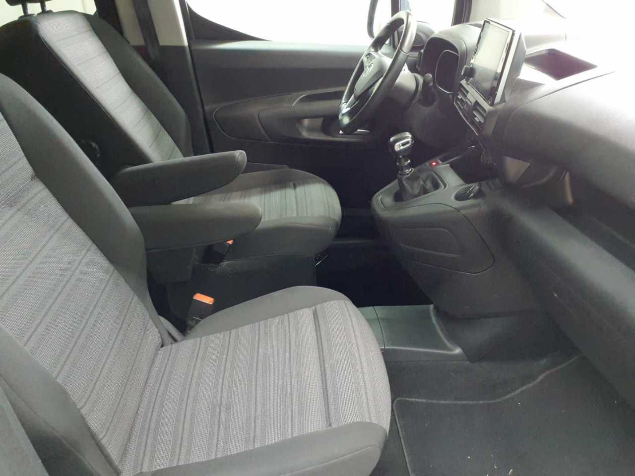 Opel Combo Life 1.5 D Start/Stop Elegance 8