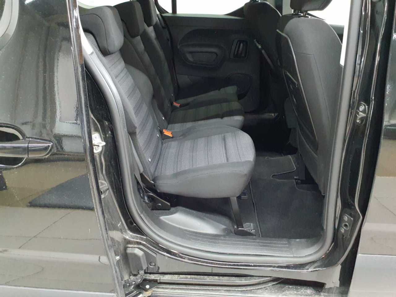 Opel Combo Life 1.5 D Start/Stop Elegance 14