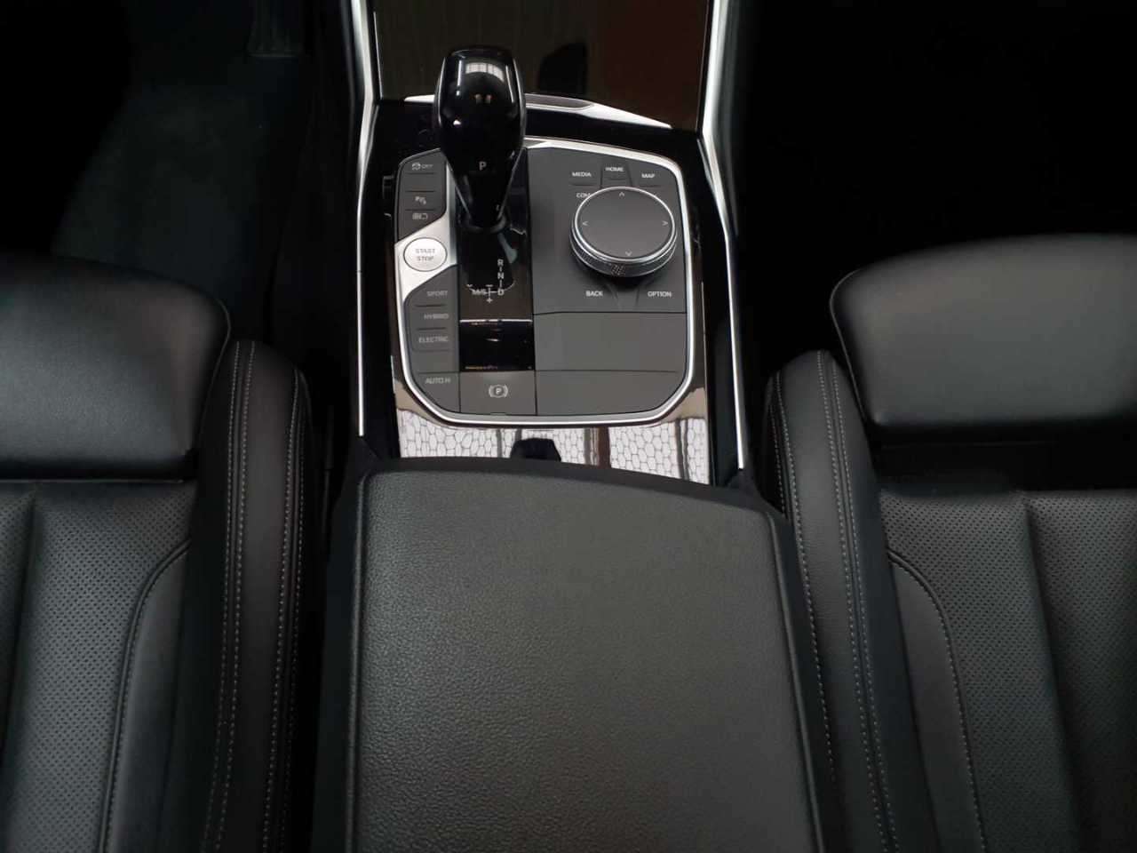 Bmw 330e Touring Aut. Sport Line 7