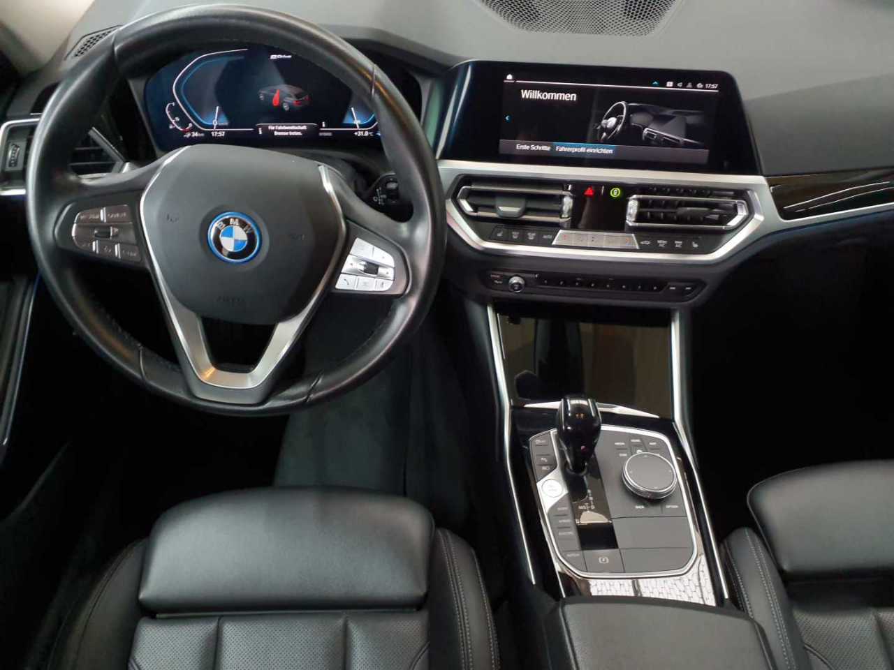 Bmw 330e Touring Aut. Sport Line 5
