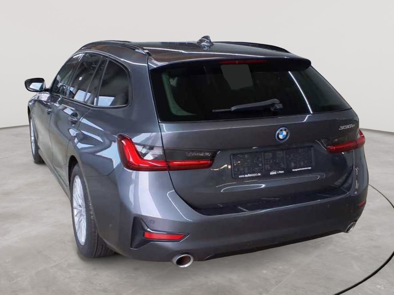 Bmw 330e Touring Aut. Sport Line 2