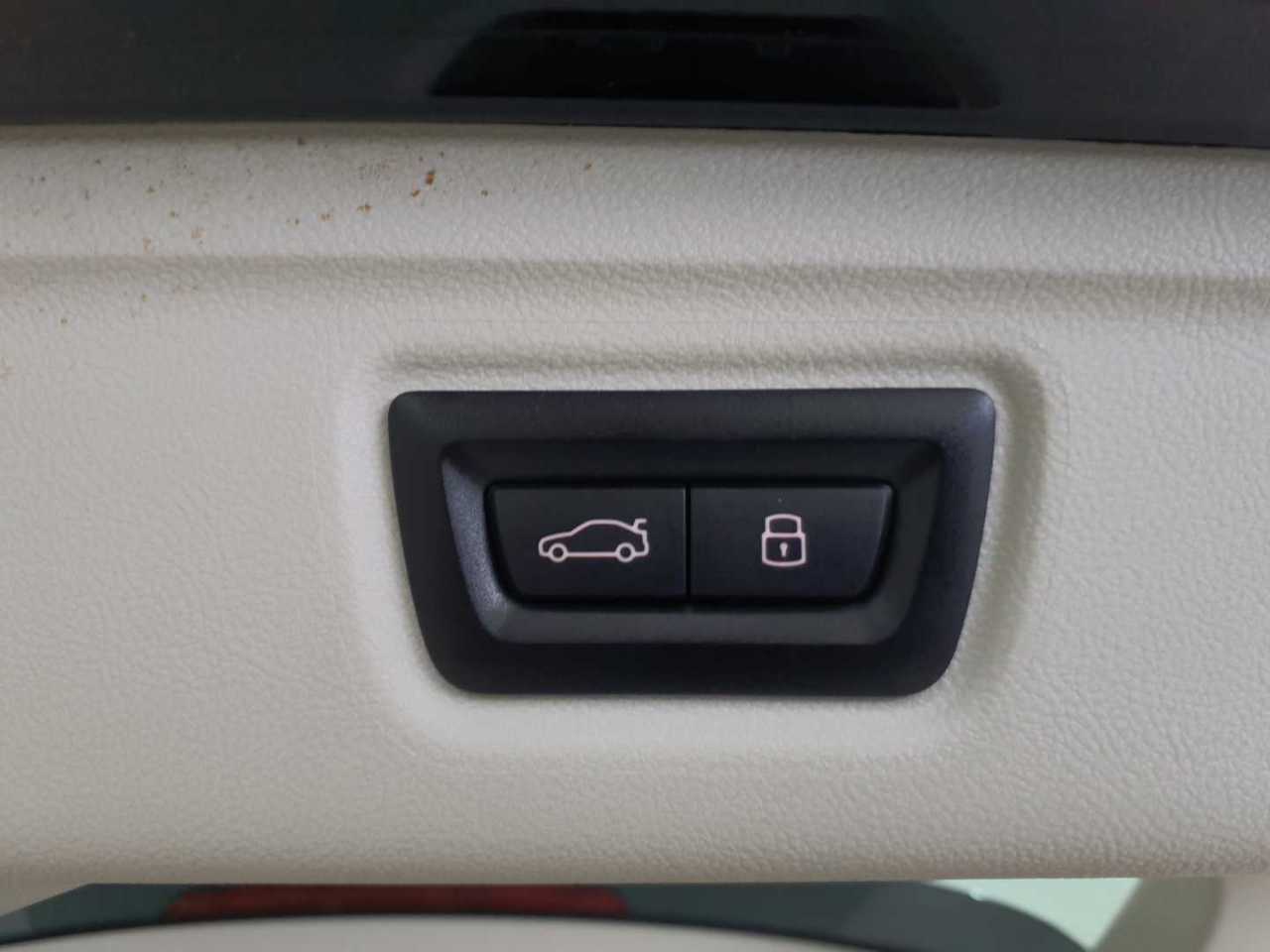 Bmw 330d Touring Aut. 12