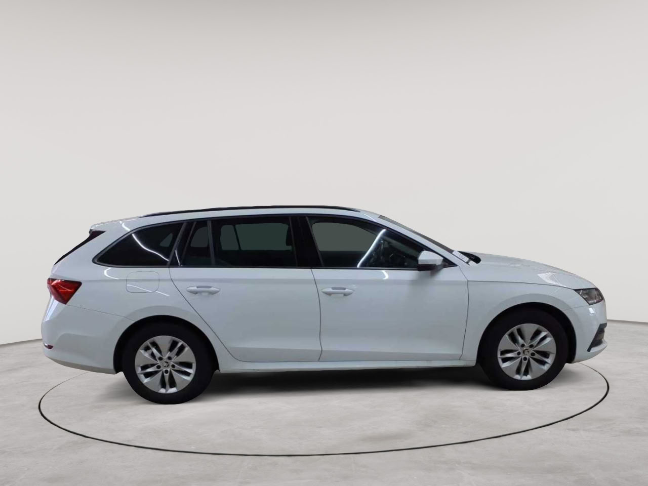 Skoda Octavia Combi 2.0 TDI DSG Ambition 3