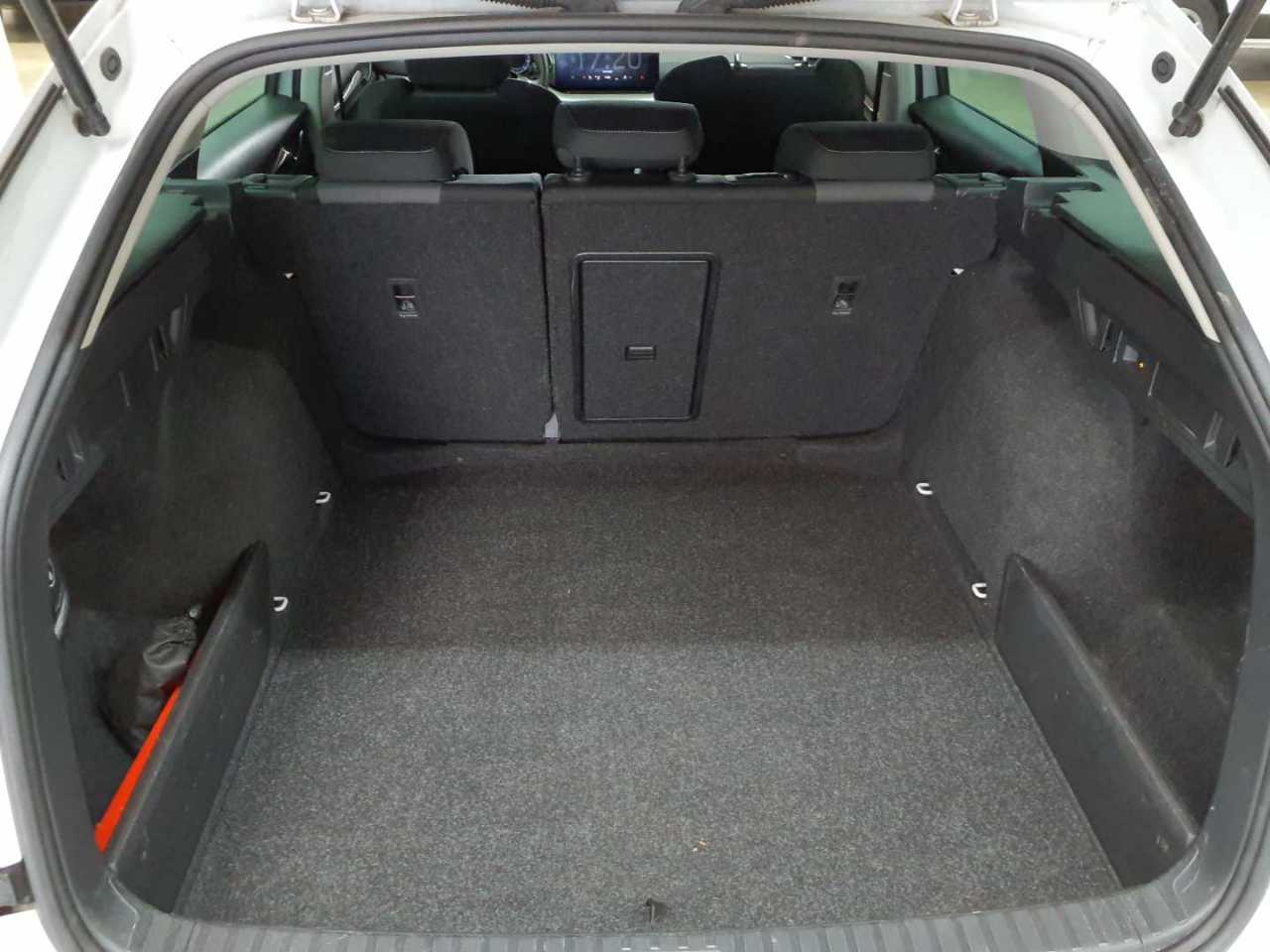 Skoda Octavia Combi 2.0 TDI DSG Ambition 15