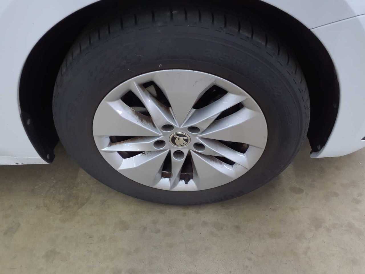 Skoda Octavia Combi 2.0 TDI DSG Ambition 16