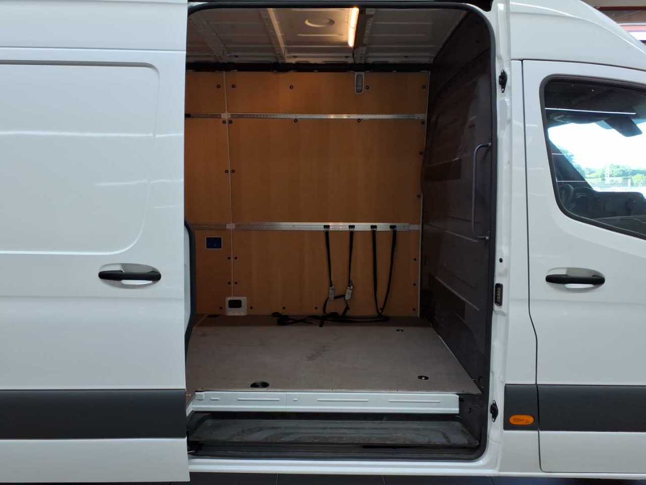 Mercedes-Benz 317 CDI Sprinter Lang HA 8