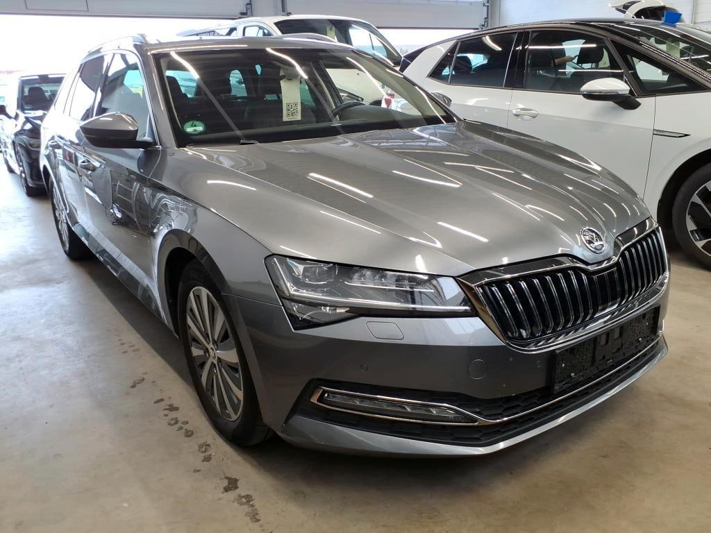 Skoda Superb 2.0 2023 2