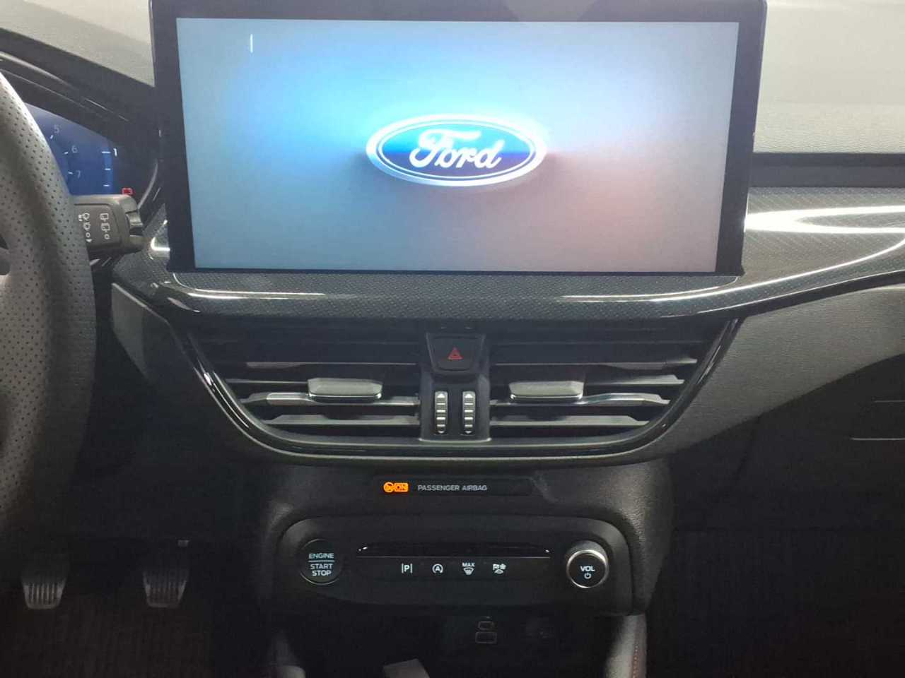 Ford Focus 1.0 EcoBoost Hybrid ST-LINE X 6