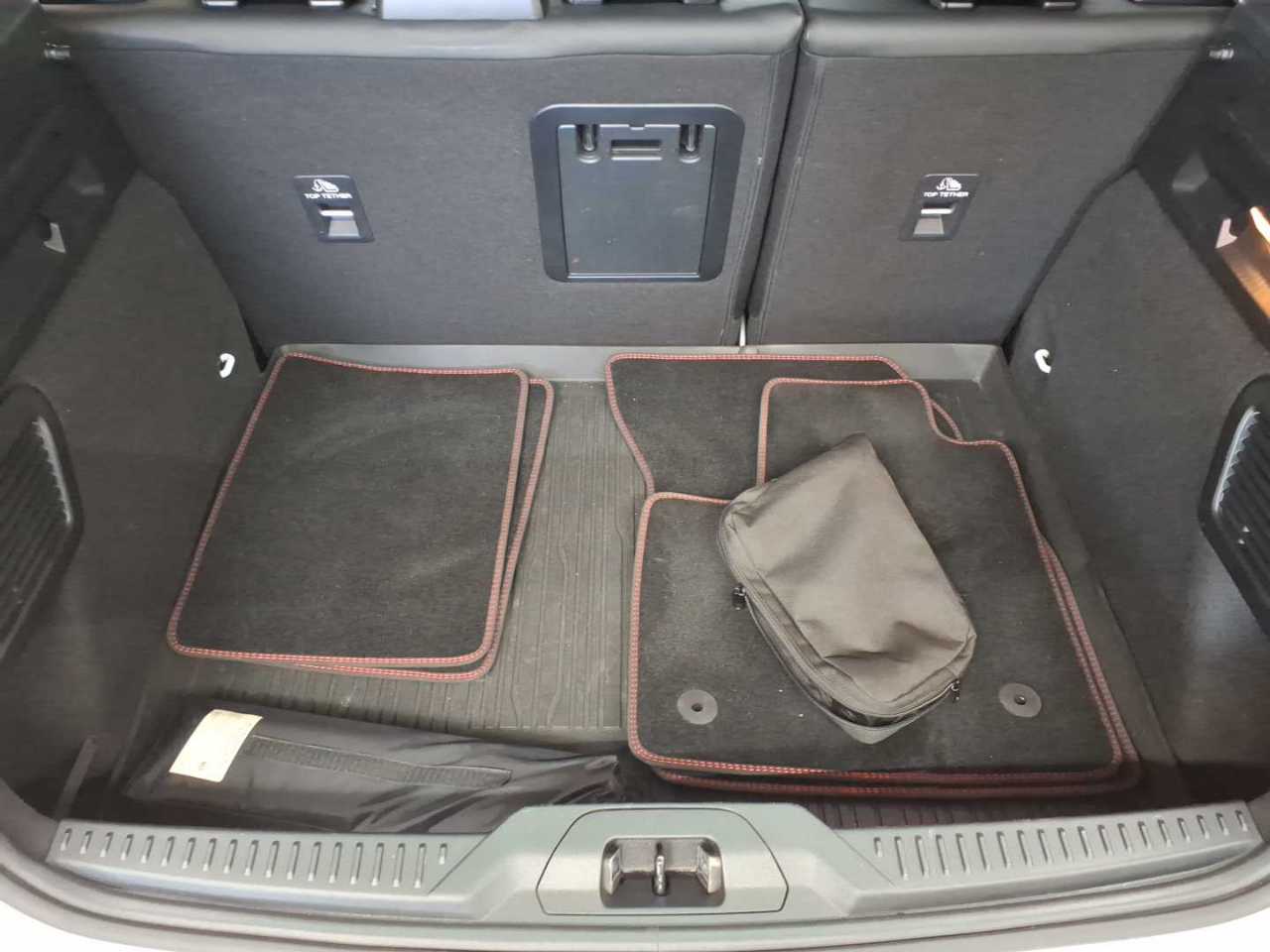 Ford Focus 1.0 EcoBoost Hybrid ST-LINE X 10
