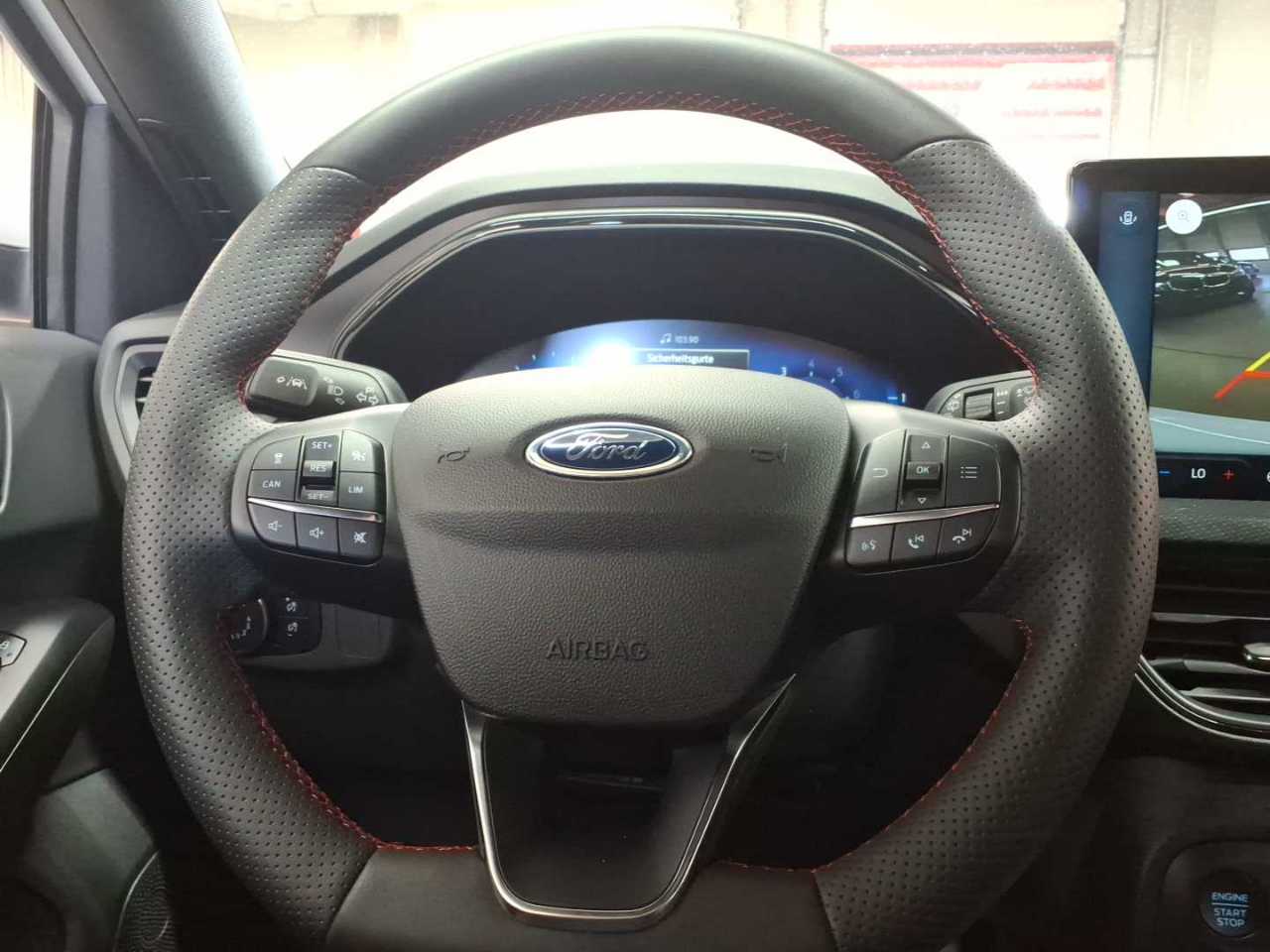 Ford Focus 1.0 EcoBoost Hybrid ST-LINE X 16