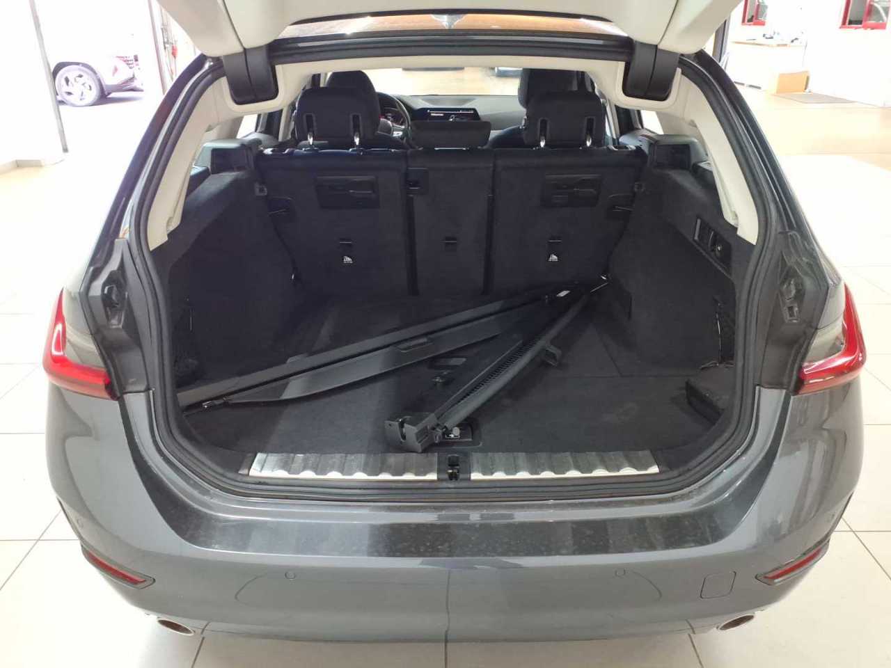Bmw 318d Touring Aut. Advantage 9