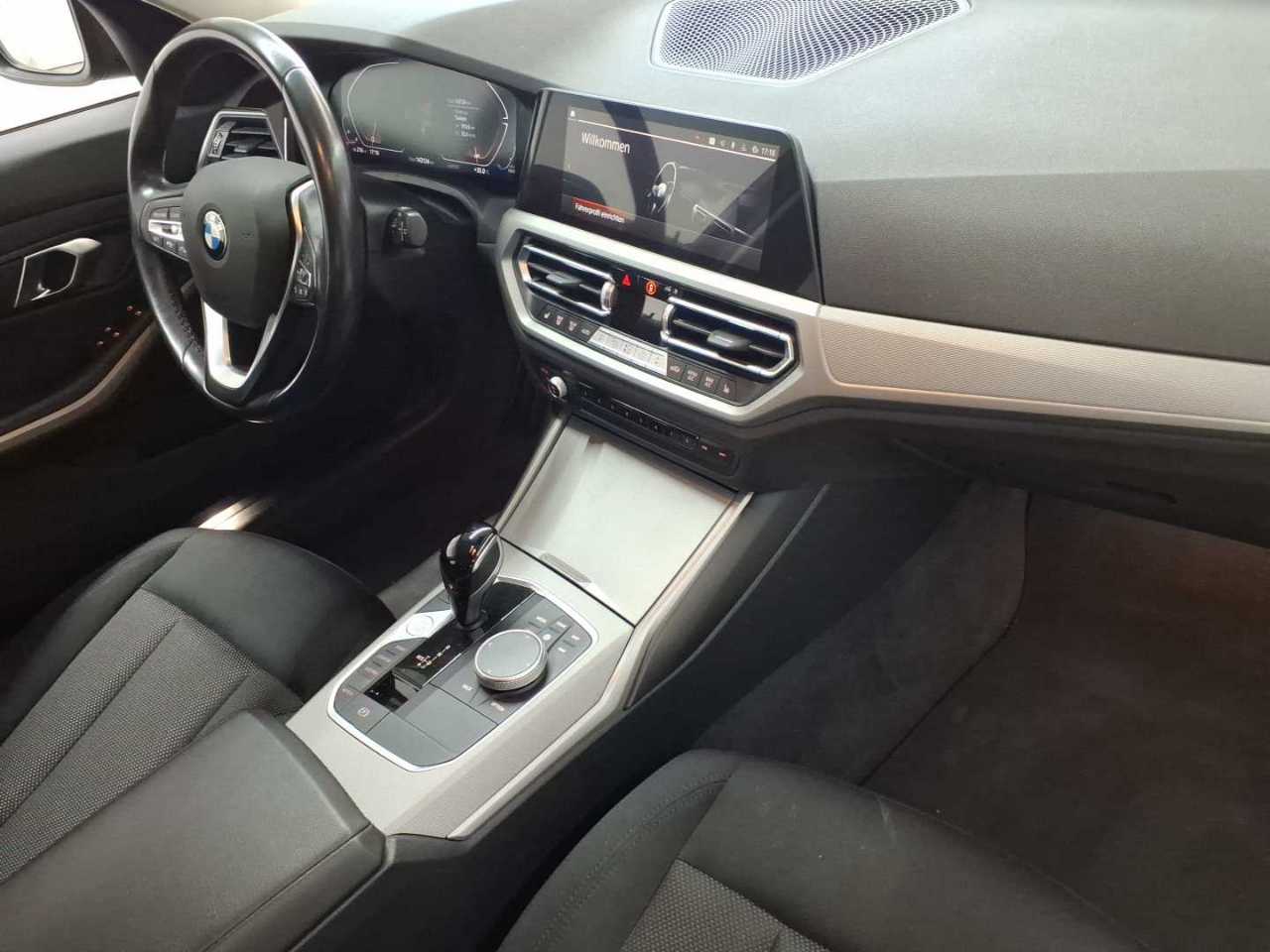 Bmw 318d Touring Aut. Advantage 12