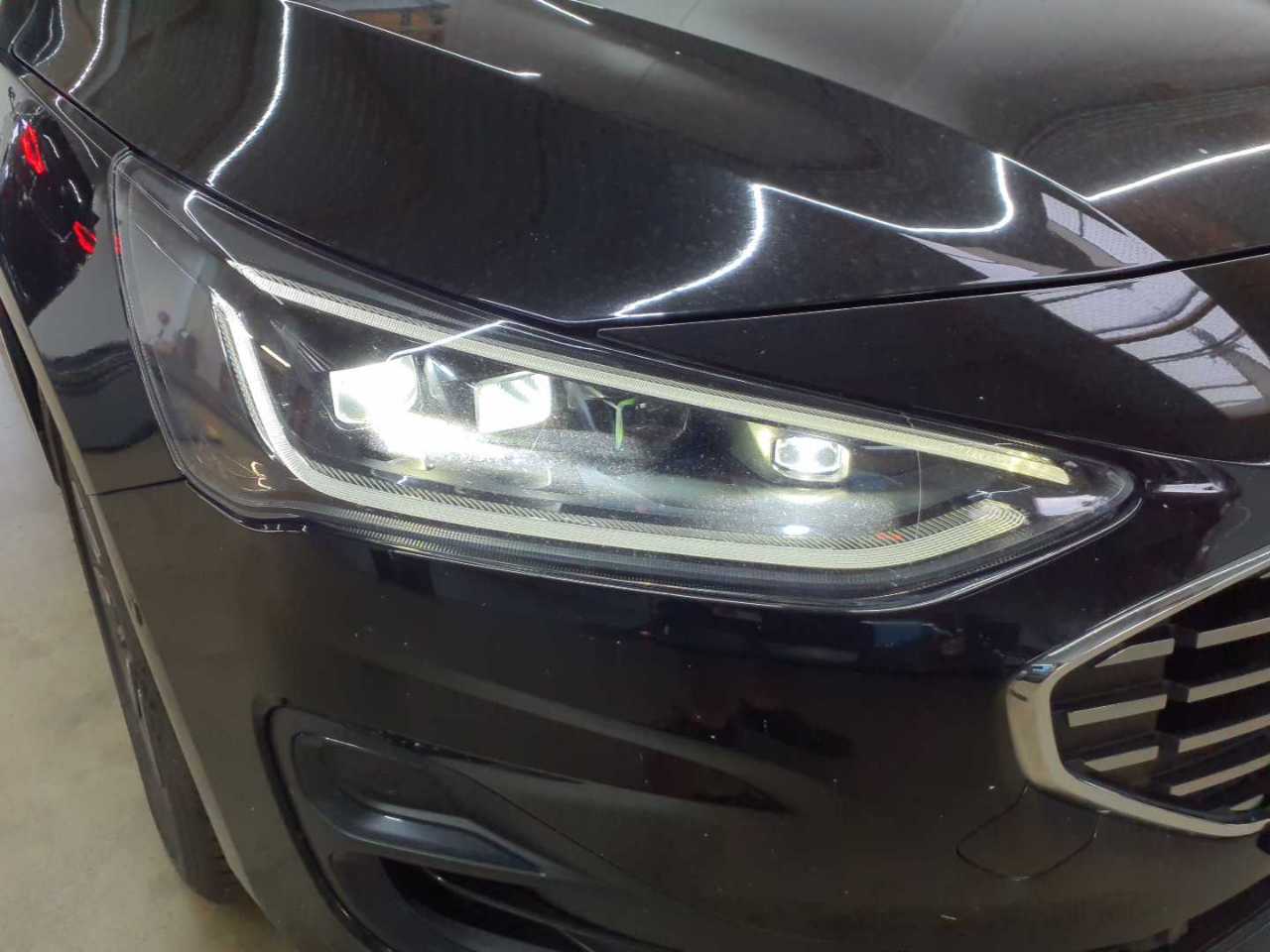 Ford Focus Turnier 1.0 EcoBoost Hybrid Aut. TITANIUM X 15
