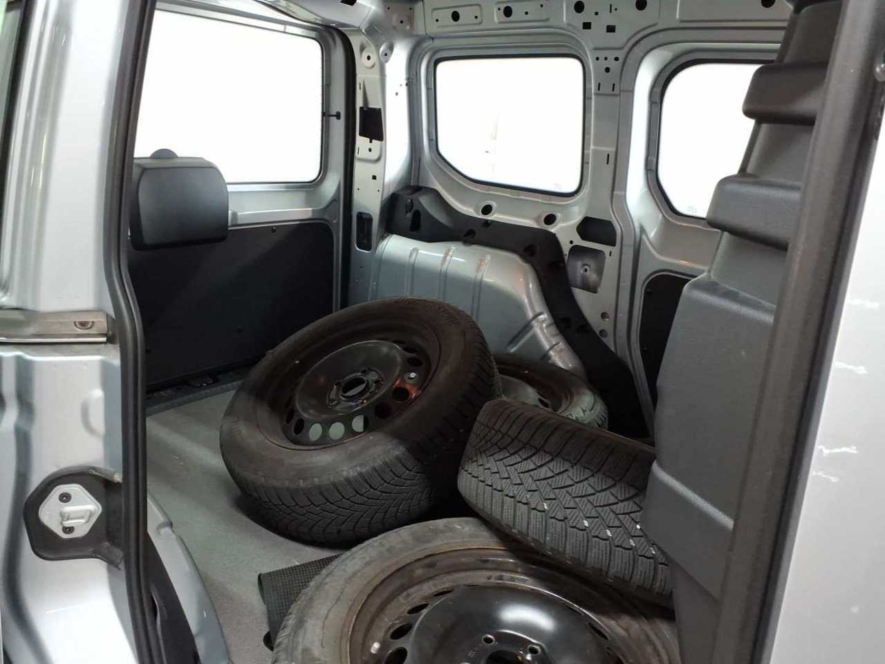 Vw Caddy Cargo 2.0 TDI BMT 9