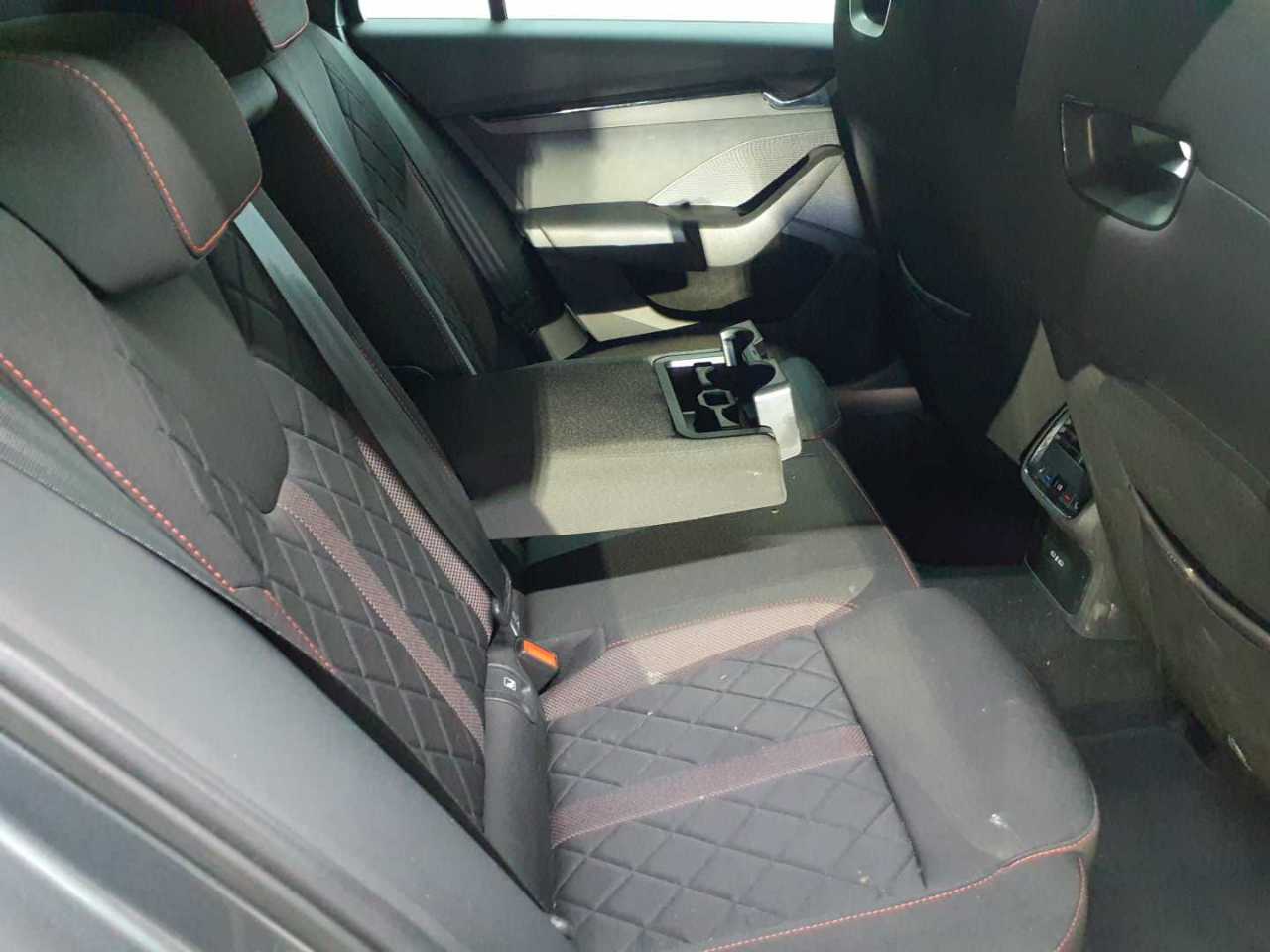 Skoda Octavia Combi 2.0 TSI DSG RS 14
