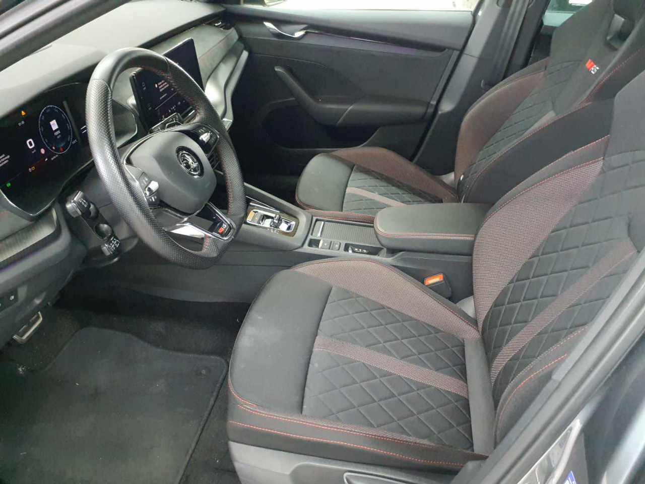 Skoda Octavia Combi 2.0 TSI DSG RS 7