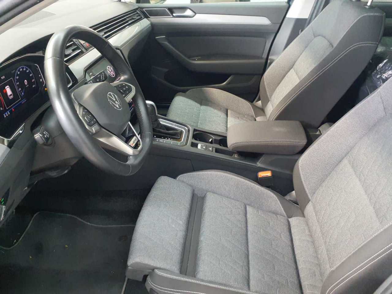 Vw Passat Variant 2.0 TDI SCR DSG 4Motion Business 3