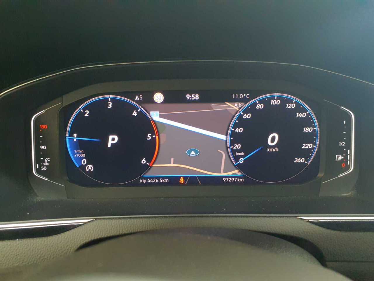 Vw Passat Variant 2.0 TDI SCR DSG 4Motion Business 16