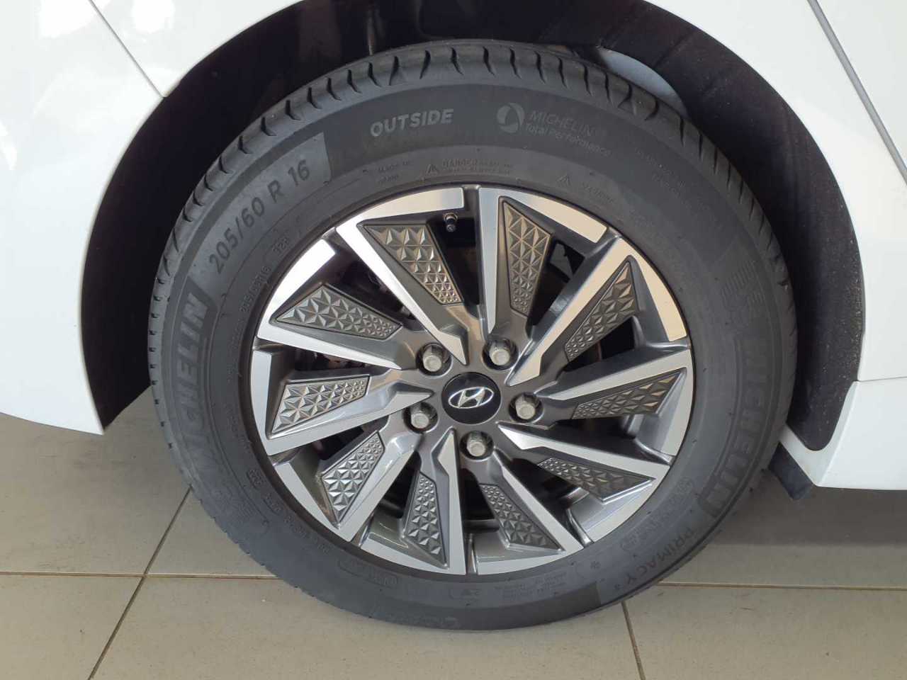 Hyundai IONIQ Elektro Style 11