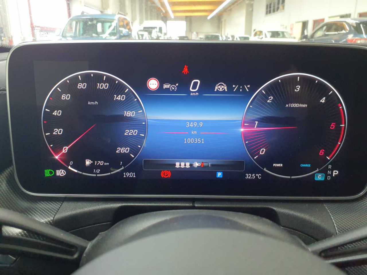 Mercedes-Benz C 220 d T 9G-TRONIC AMG Line 10