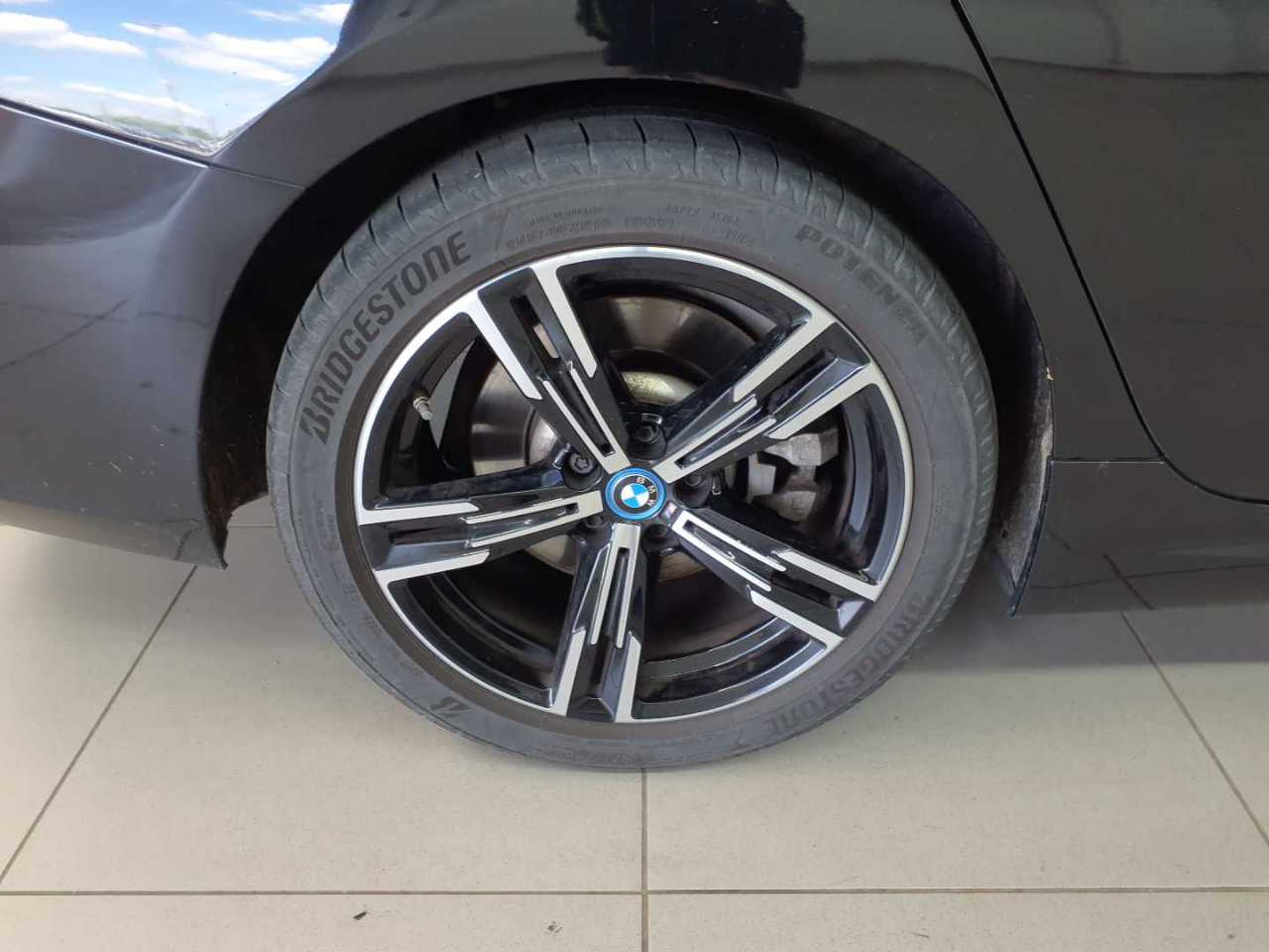 Bmw 330e Touring Aut. 13