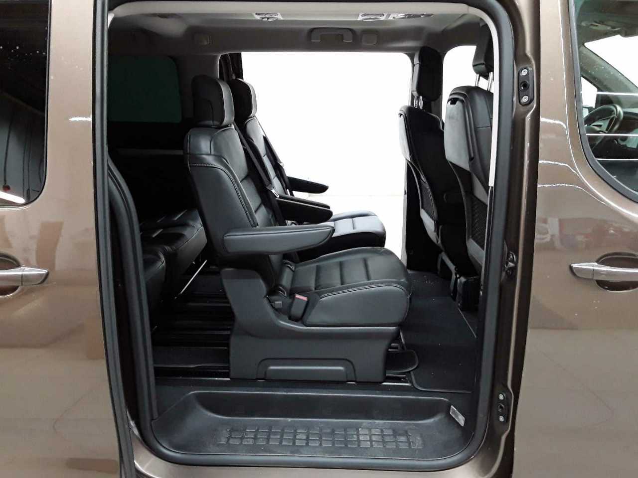 Citroen Spacetourer M 2.0 BlueHDi 145 S&S Business Lounge 8