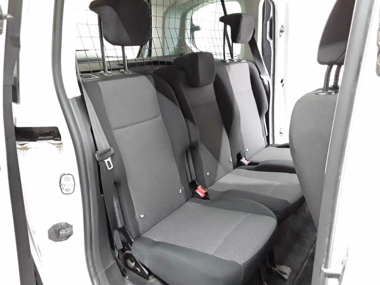Peugeot Rifter PureTech 110 L1 Active Pack 9