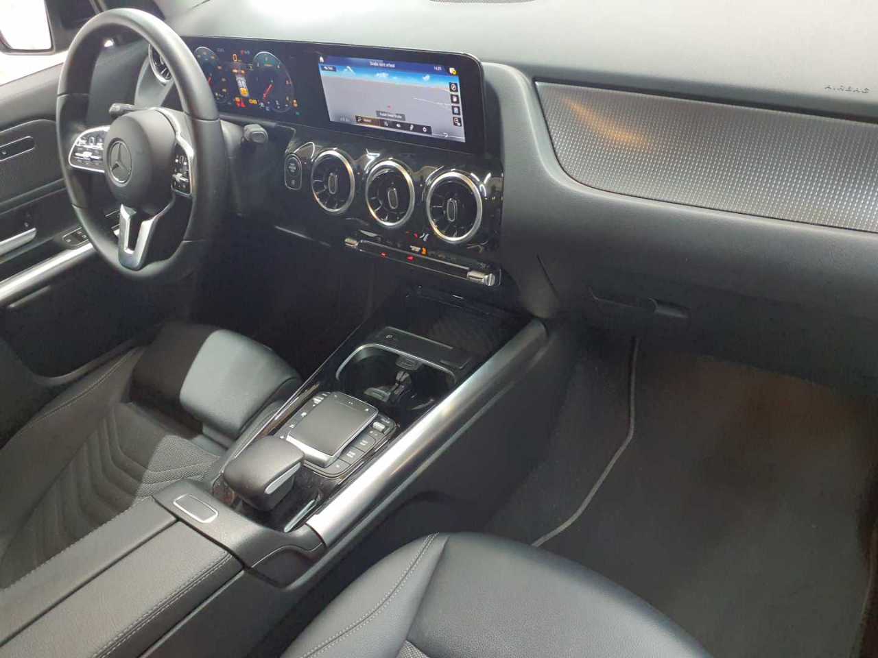Mercedes-Benz GLA 220 d 8G-DCT Progressive 12