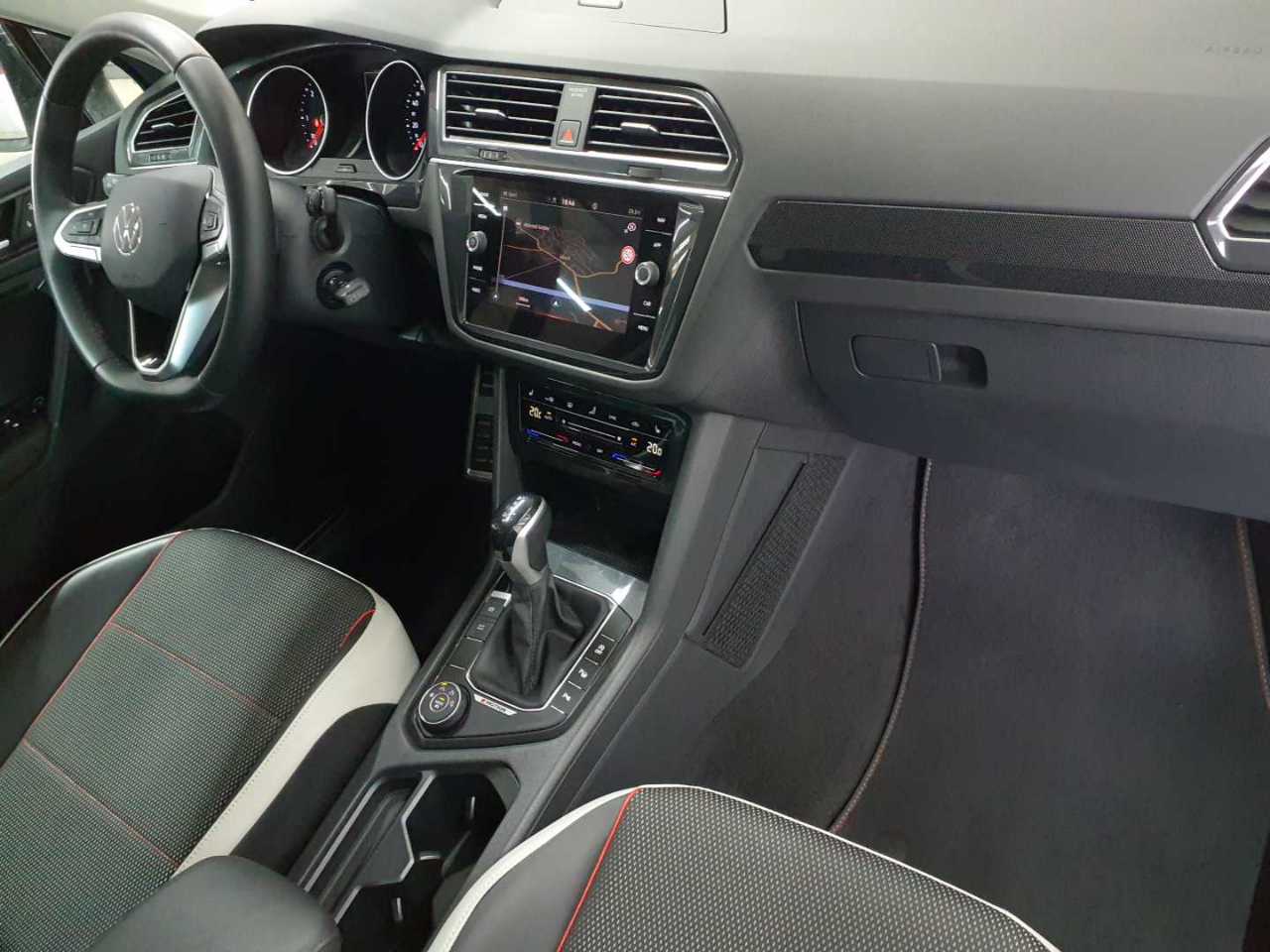 Vw Tiguan 2.0 TDI SCR 4MOTION DSG URBAN SPORT 13