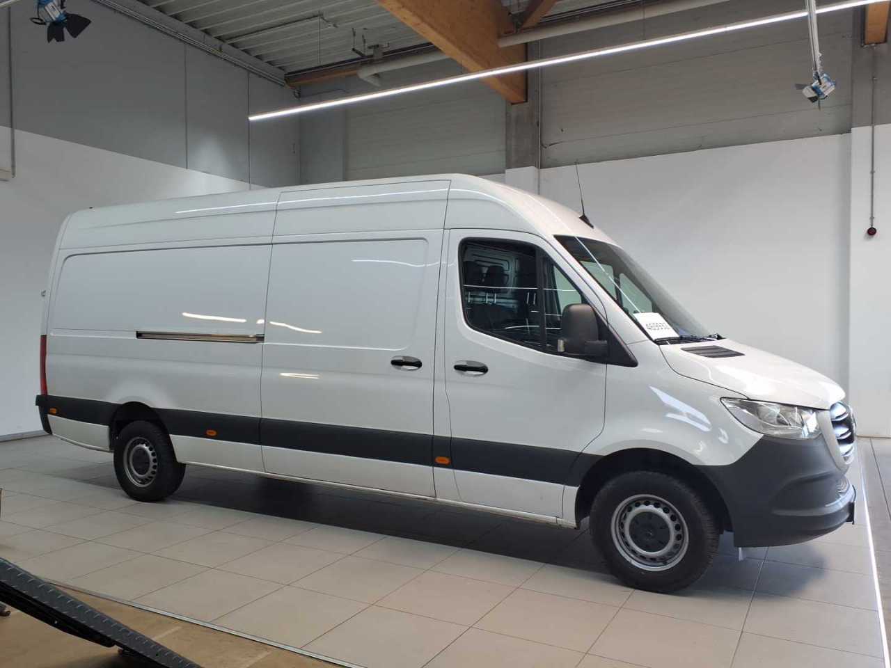 Mercedes-Benz 317 CDI Sprinter Lang HA 3