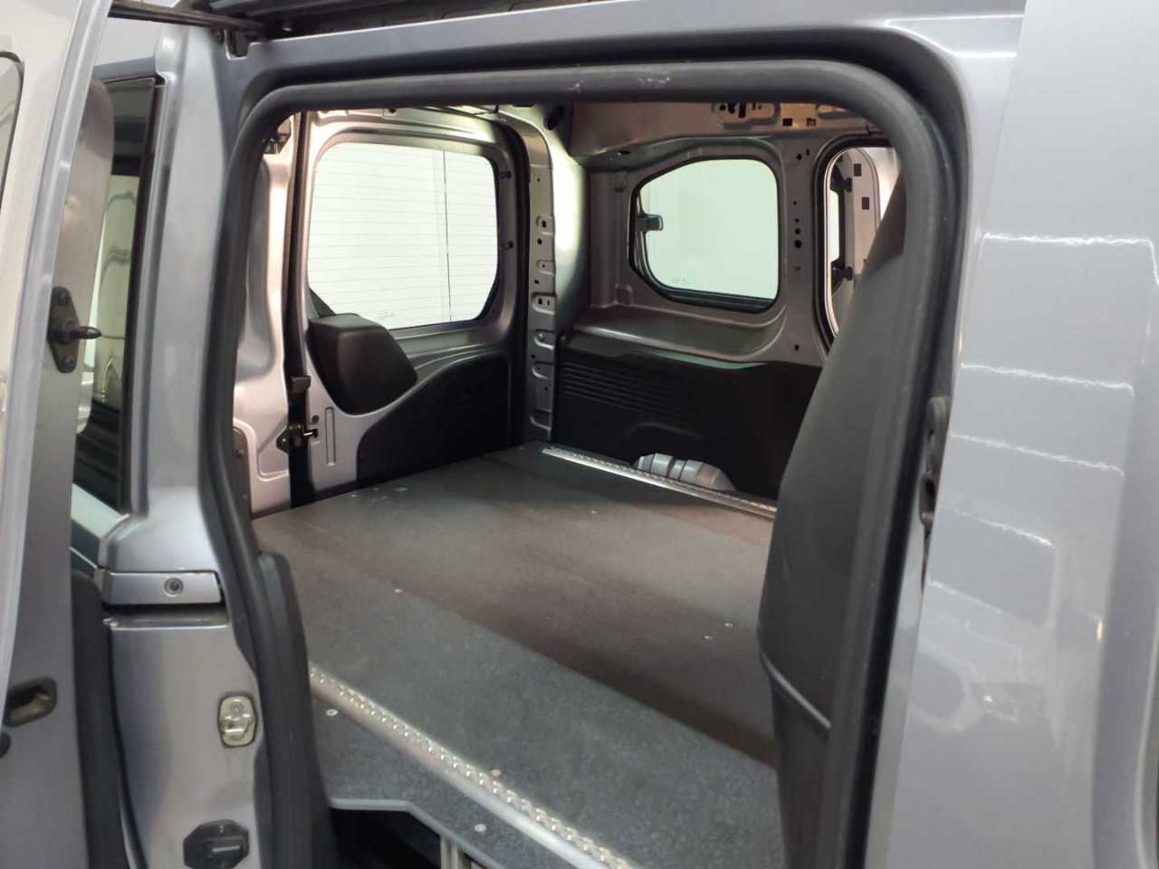 Opel Combo Cargo 1.2 DIT Edition 9