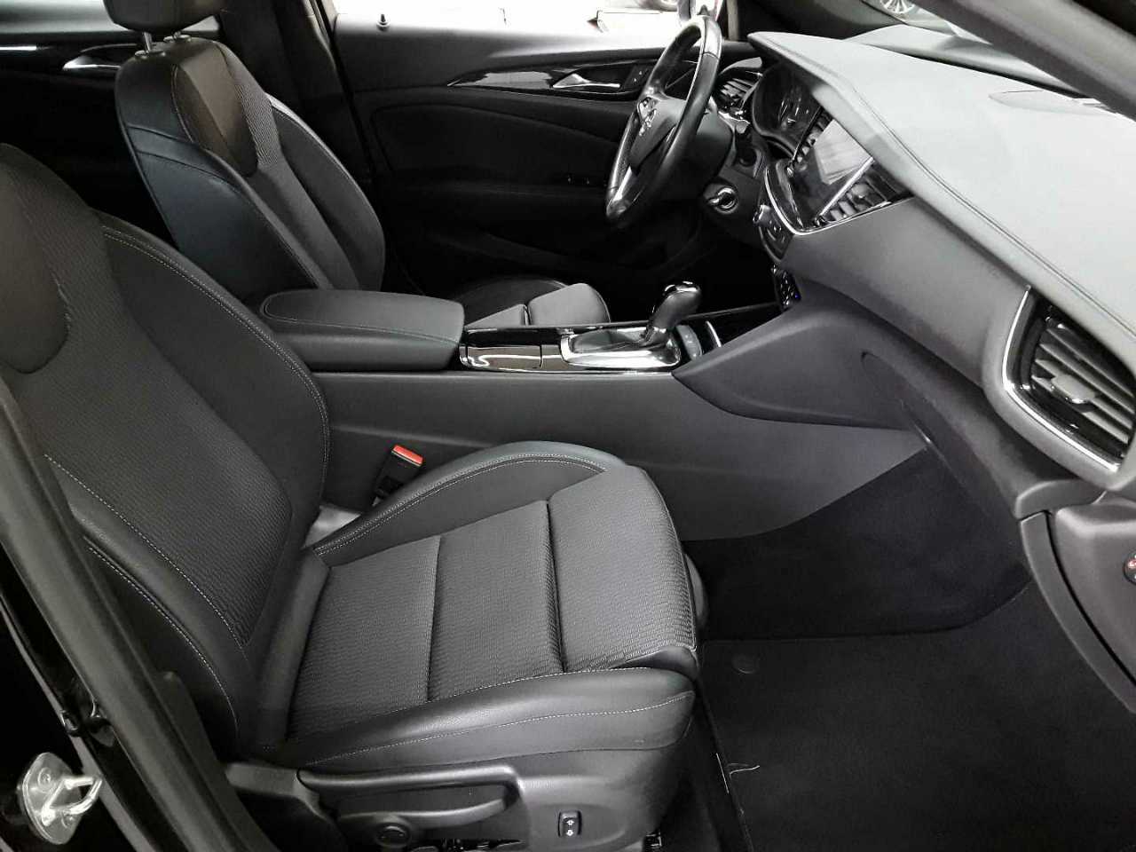 Opel Insignia Sports Tourer 2.0 Diesel Aut. Business 12