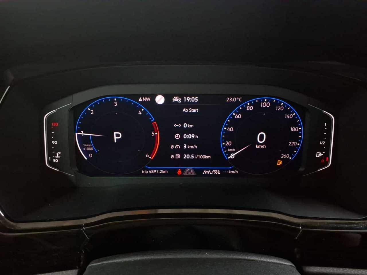 Vw Touran 2.0 TDI SCR DSG Highline 11