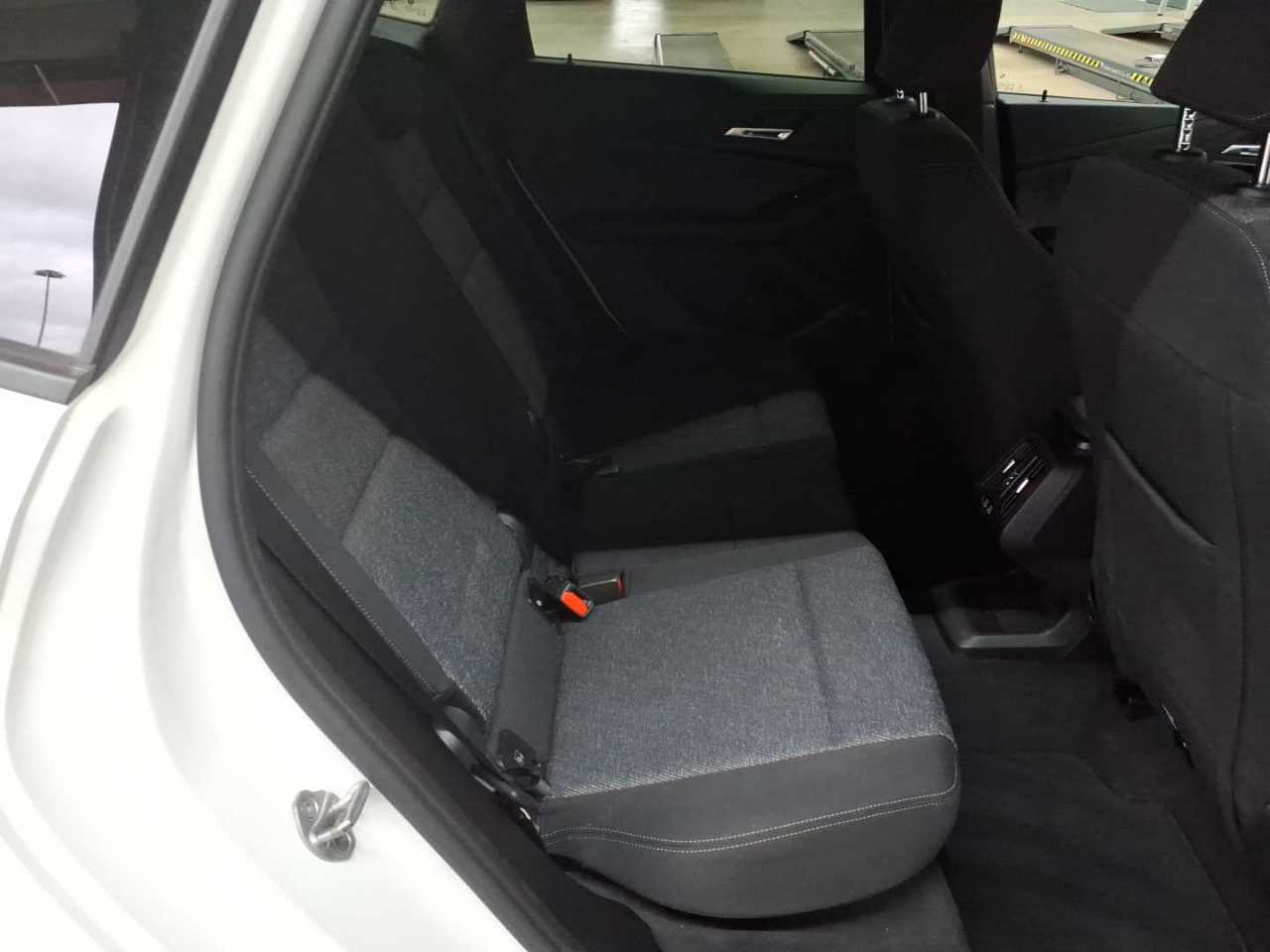 Bmw 218d Active Tourer Aut. 13