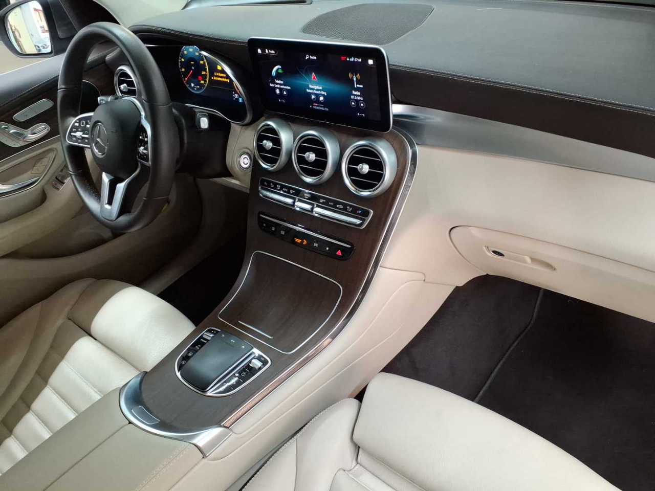 Mercedes-Benz GLC 400 d 4Matic 9G-TRONIC Exclusive 12