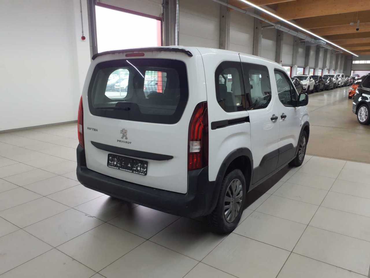 Peugeot Rifter PureTech 110 L1 Active Pack 4