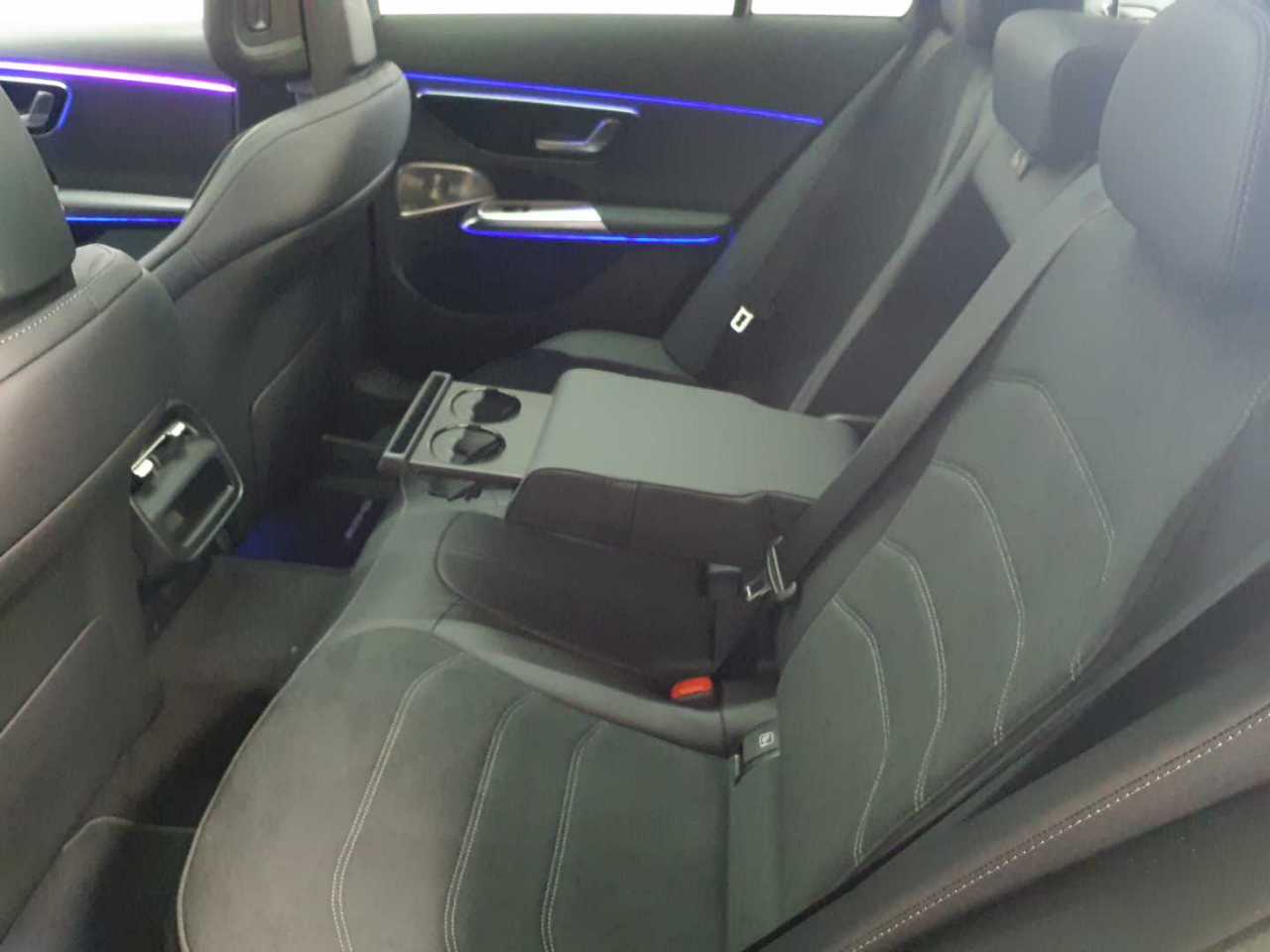 Mercedes-Benz E 220 d T 9G-TRONIC 7