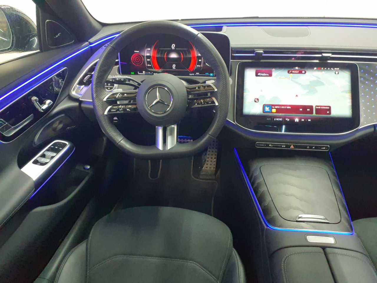 Mercedes-Benz E 220 d T 9G-TRONIC 5