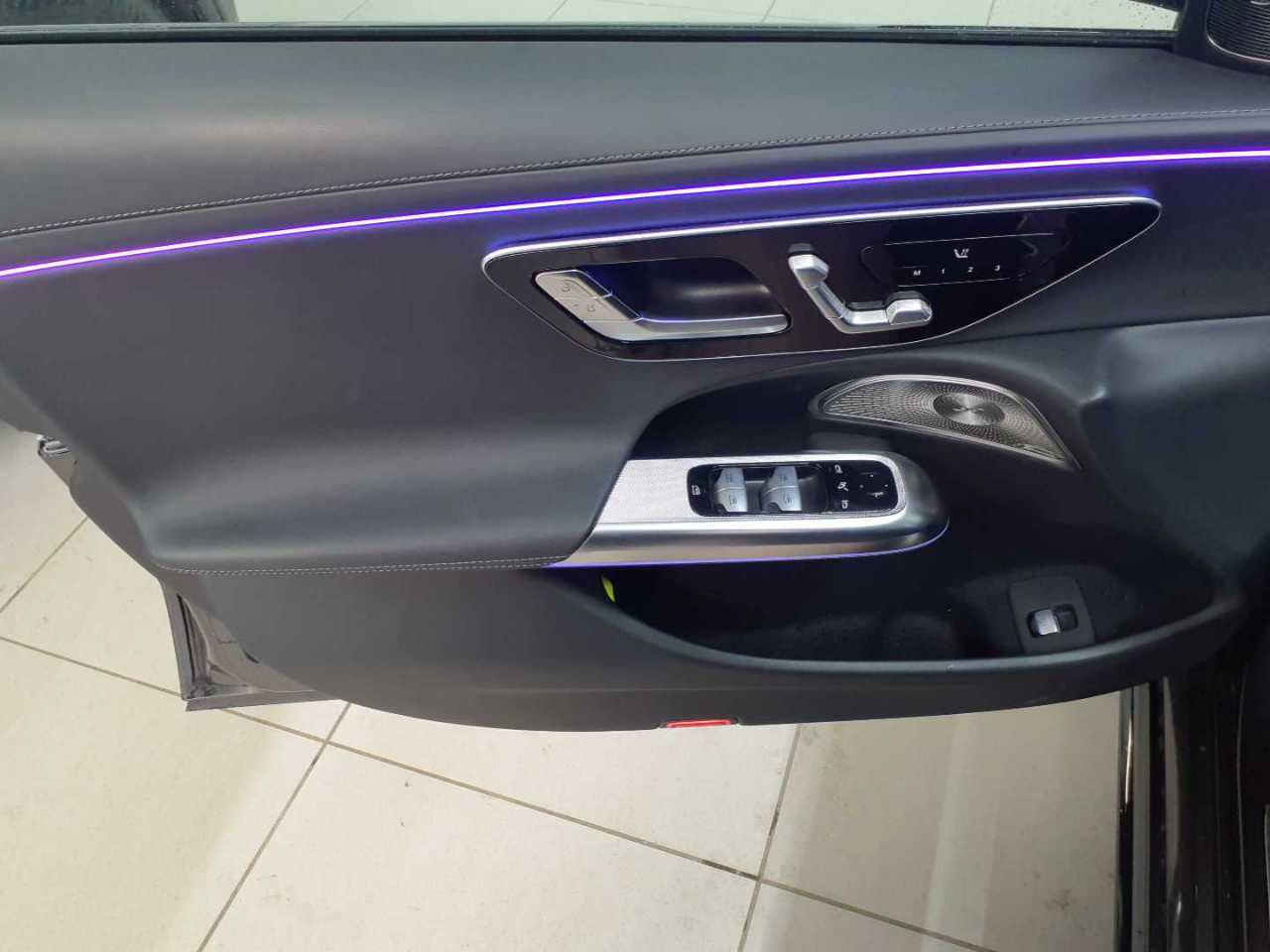 Mercedes-Benz E 220 d T 9G-TRONIC 4
