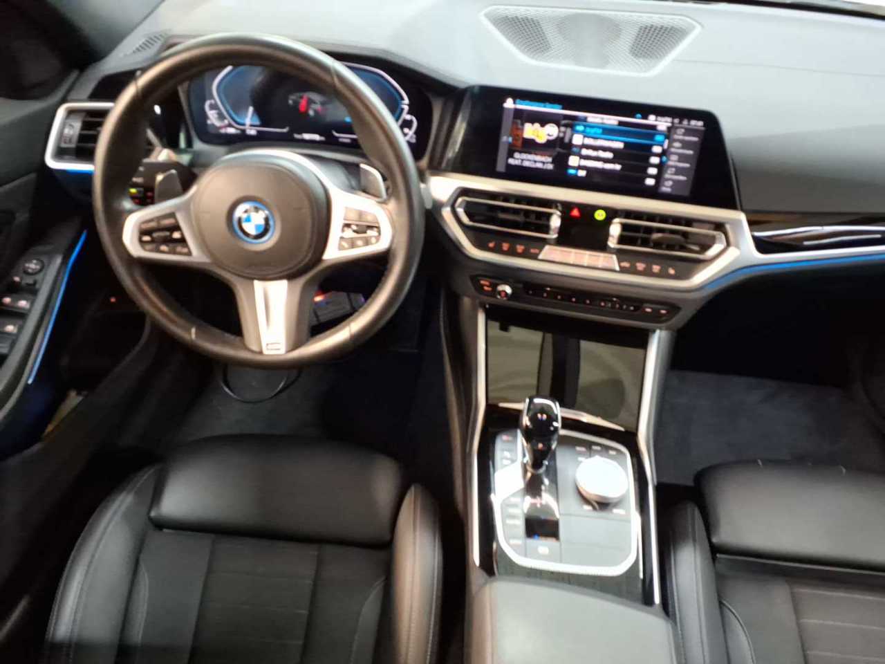 Bmw 330e Touring xDrive Aut. Sport Line 5
