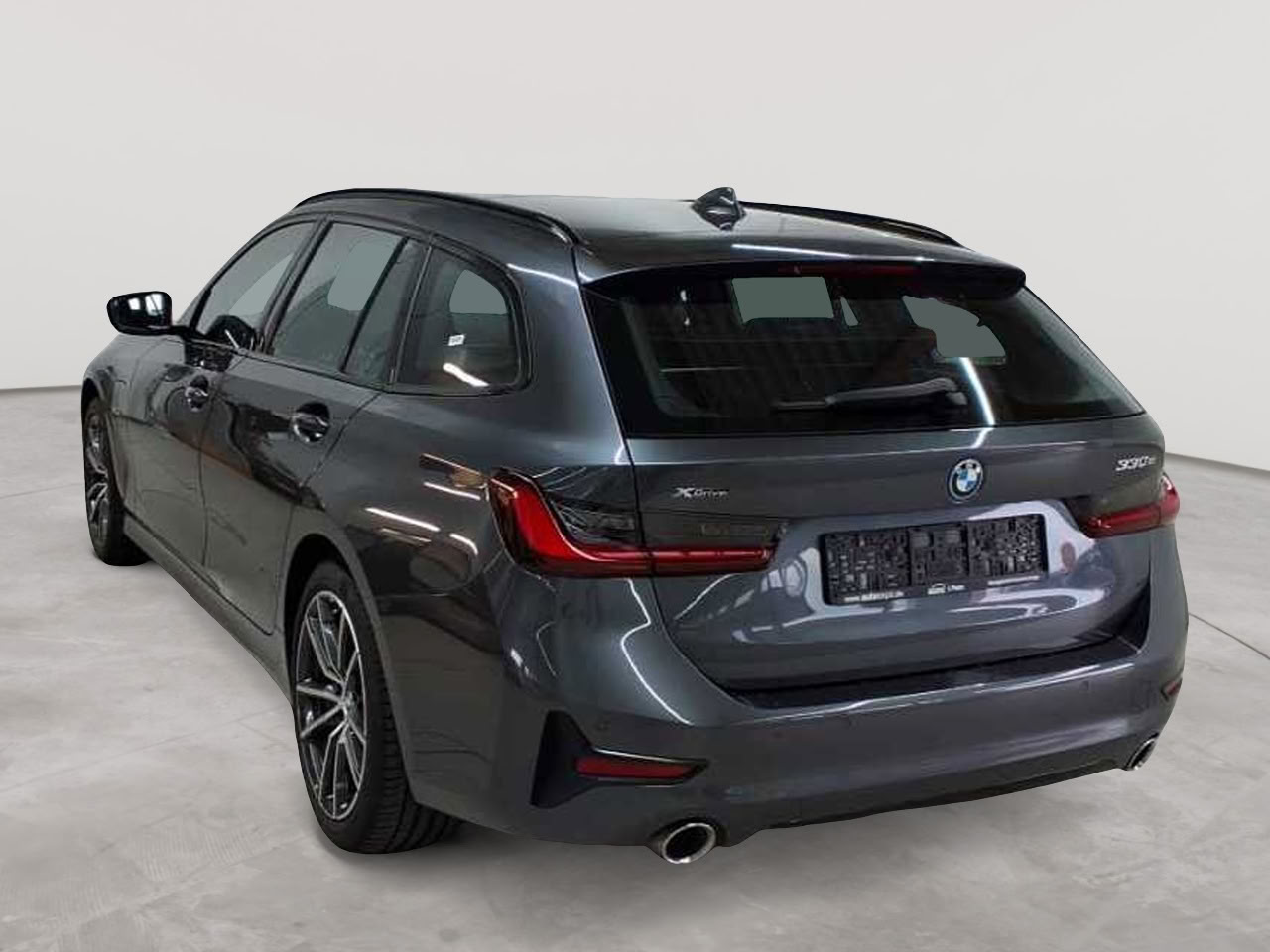 Bmw 330e Touring xDrive Aut. Sport Line 2