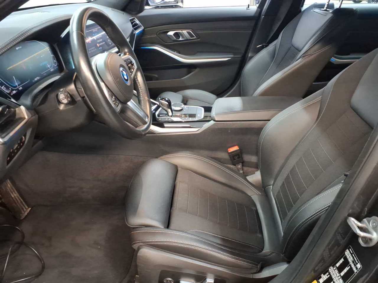 Bmw 330e Touring xDrive Aut. Sport Line 3